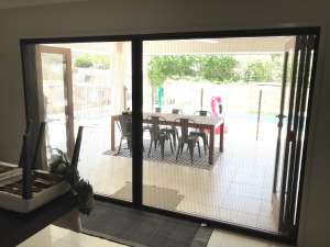 retractable fly screens